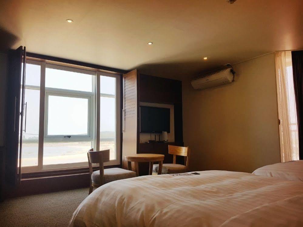 Benikea Starhills Hotel Buan Exterior photo